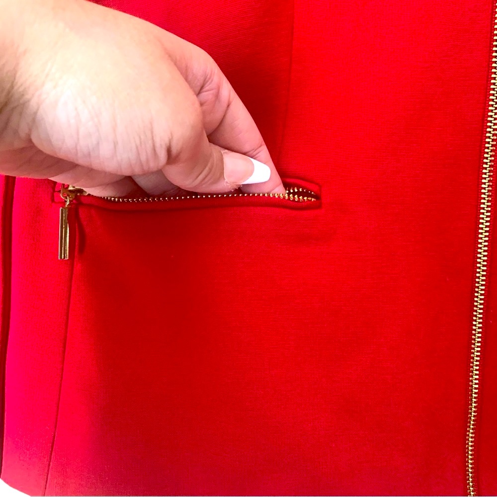 Chico's Ponte Zip Up Cape w/Zippered Pockets NWOT in Chico’s Size 0 (XS/4) - Picture 2 of 8